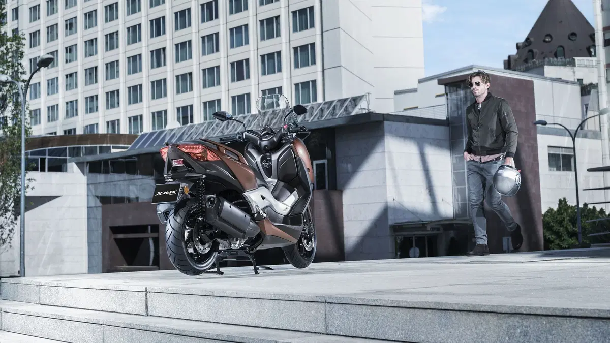 Nuovo Yamaha X-MAX 300 (4)