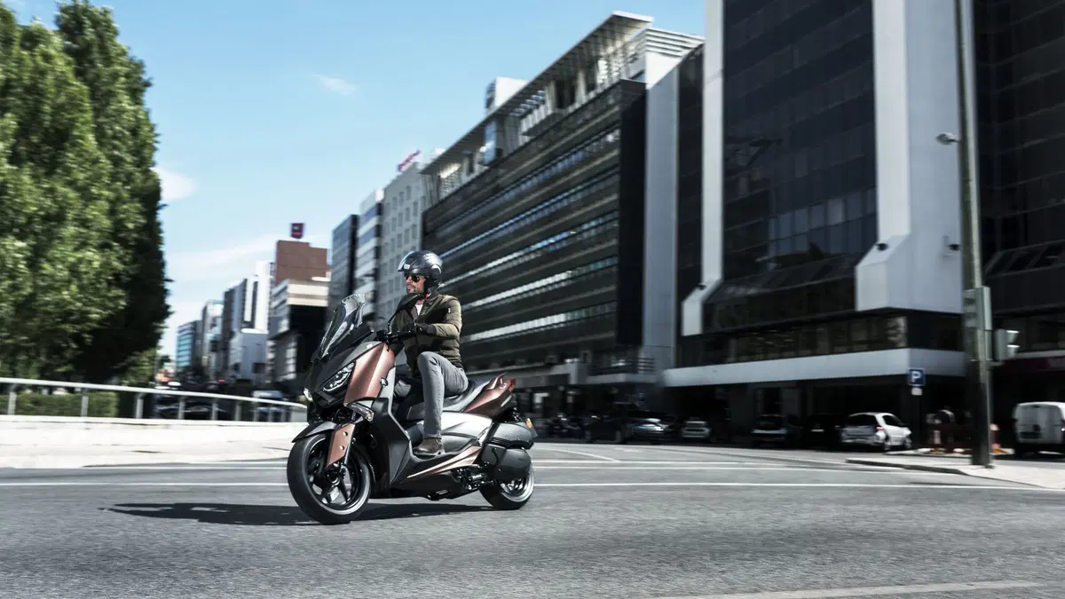 Nuovo Yamaha X-MAX 300 (6)