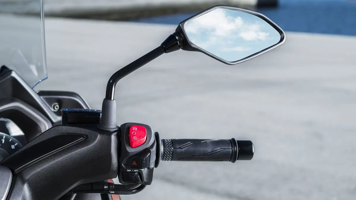 Nuovo Yamaha X-MAX 300 (23)