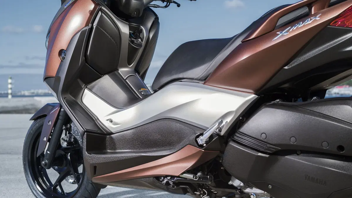 Nuovo Yamaha X-MAX 300 (11)
