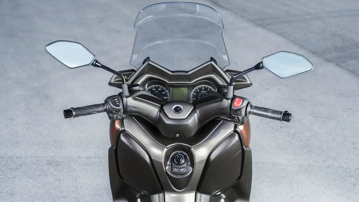 Nuovo Yamaha X-MAX 300 (19)