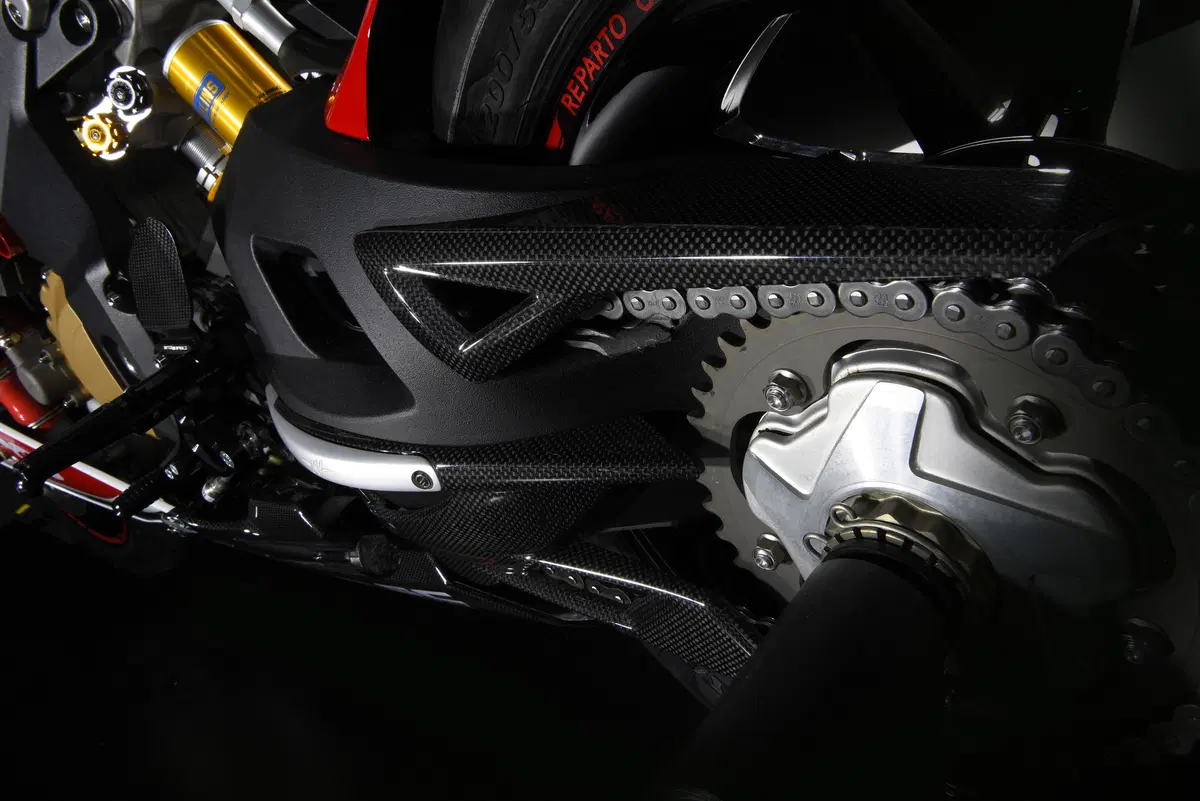 MV Agusta F4 RC, la replica da 212 cv  (17)