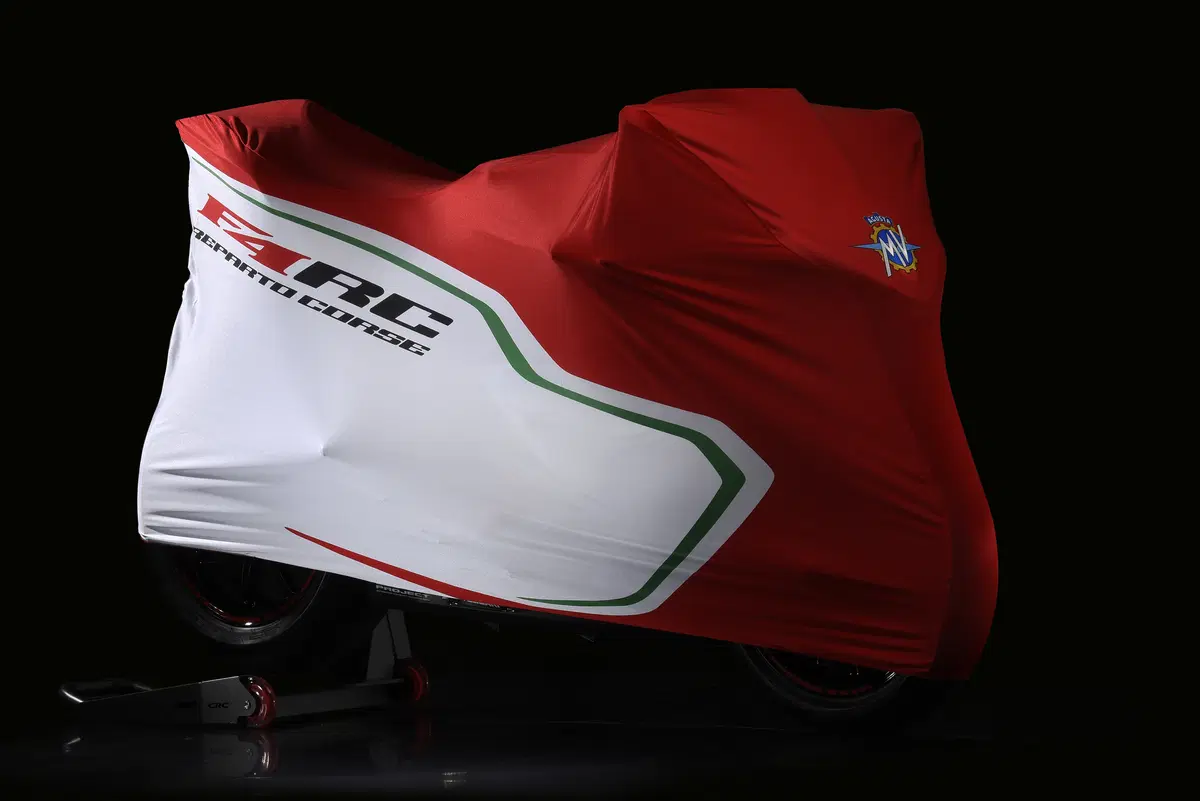 MV Agusta F4 RC, la replica da 212 cv  (20)