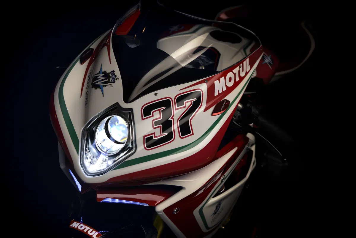 MV Agusta F4 RC, la replica da 212 cv 