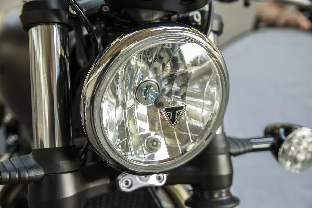 Triumph Bobber 2017 (9)