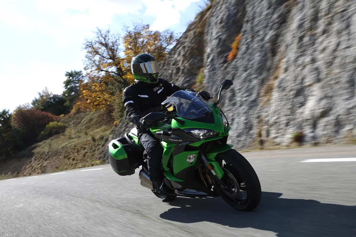 Kawasaki Z1000SX 2017 (4)