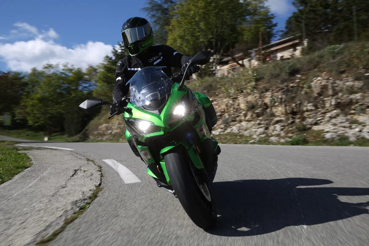 Kawasaki Z1000SX 2017 (7)