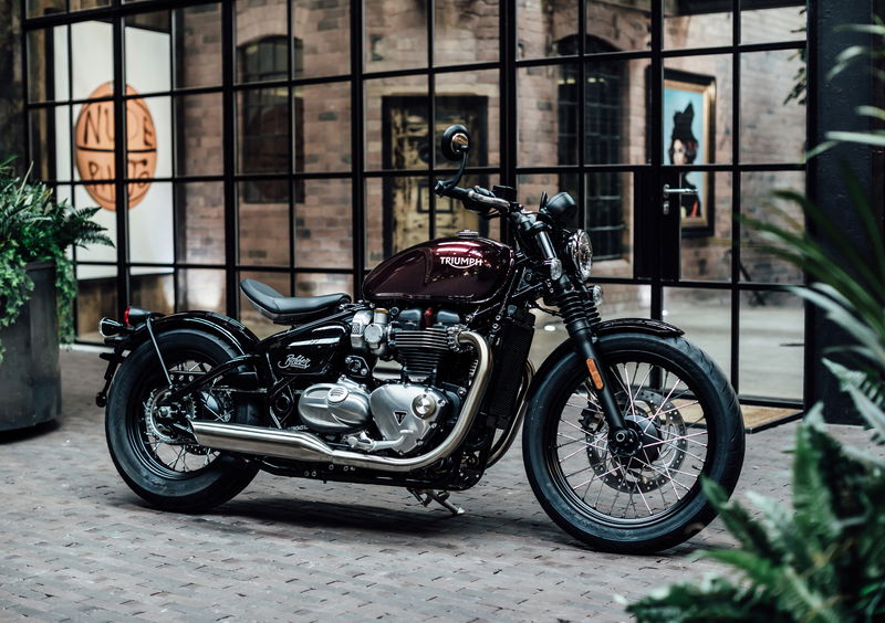 Triumph Bonneville Bobber 1200 (2017 - 20), prezzo e scheda tecnica - Moto. it