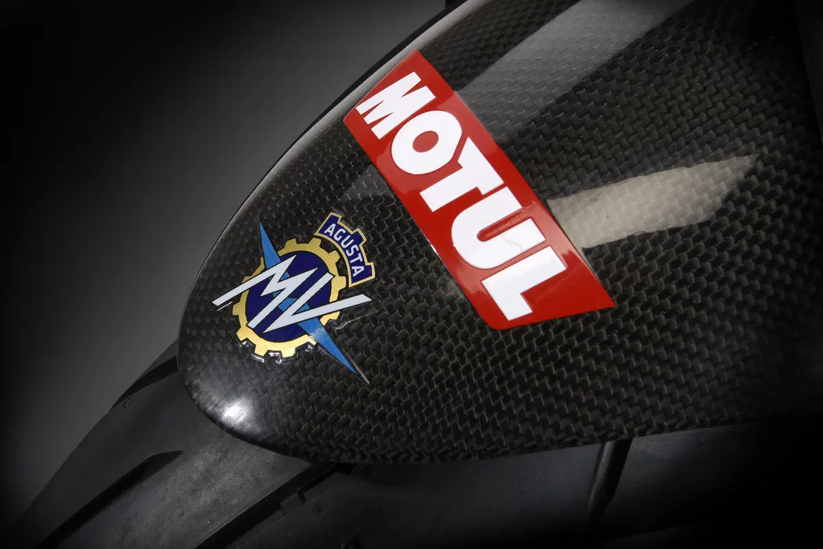 Nuova MV Agusta Dragster 800 RC (14)