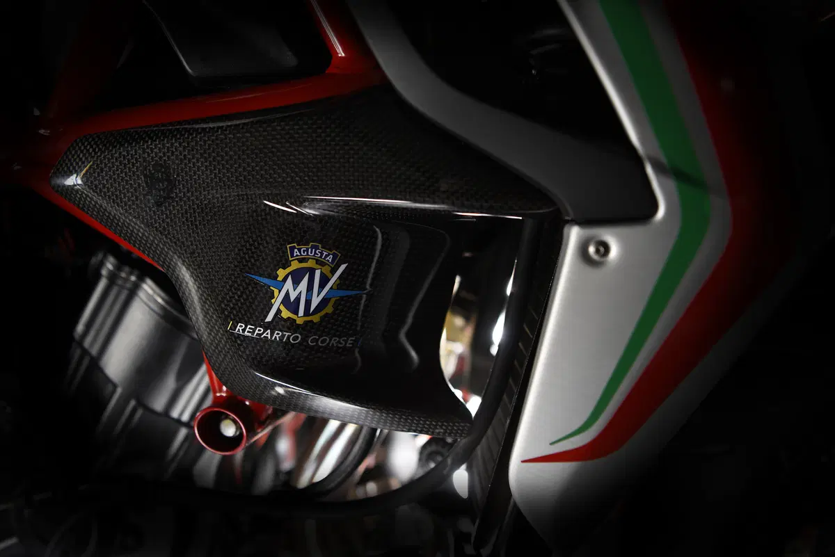 Nuova MV Agusta Dragster 800 RC (16)