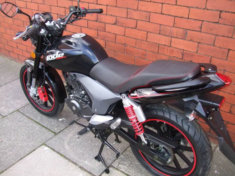 KSR Moto GRS 125 4T (2014 - 16) (2)