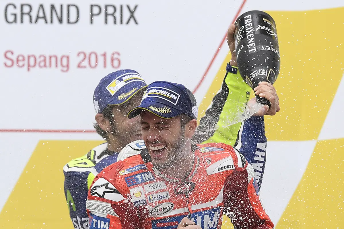 MotoGP. Le foto più spettacolari del GP di Malesia 2016 (19)