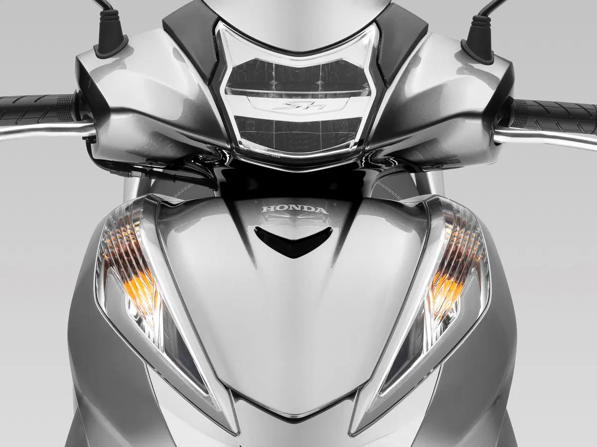 Honda SH300i, la storia di un grande idea (15)