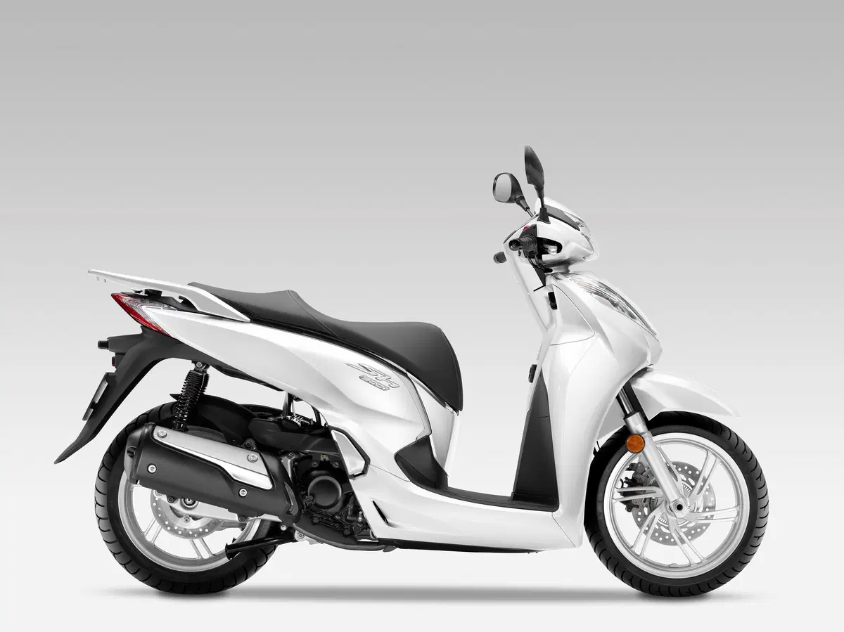 Honda SH300i, la storia di un grande idea (7)