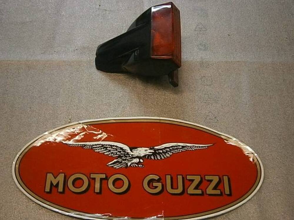 fanale posteriore v35 Moto Guzzi