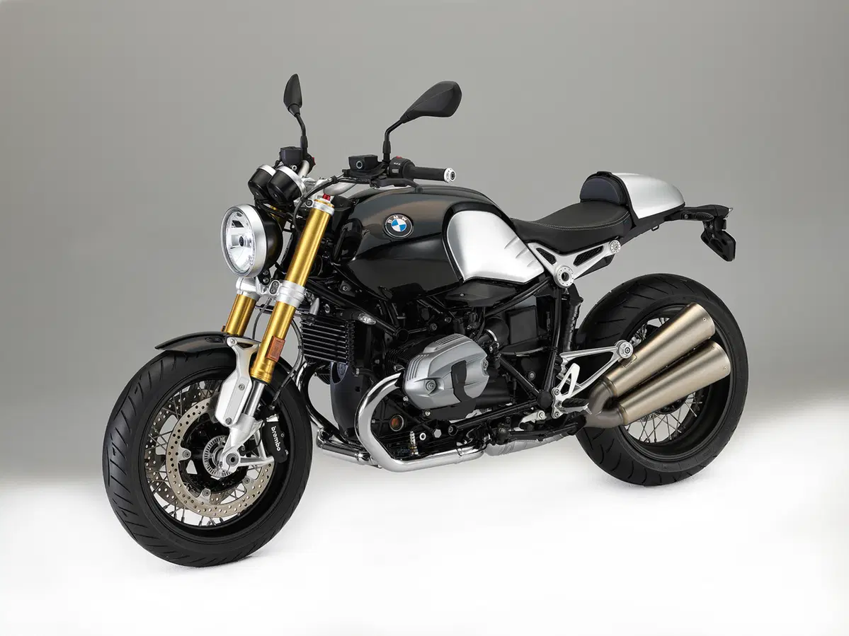 BMW R nineT 2017 a EICMA 2016: foto e dati (13)