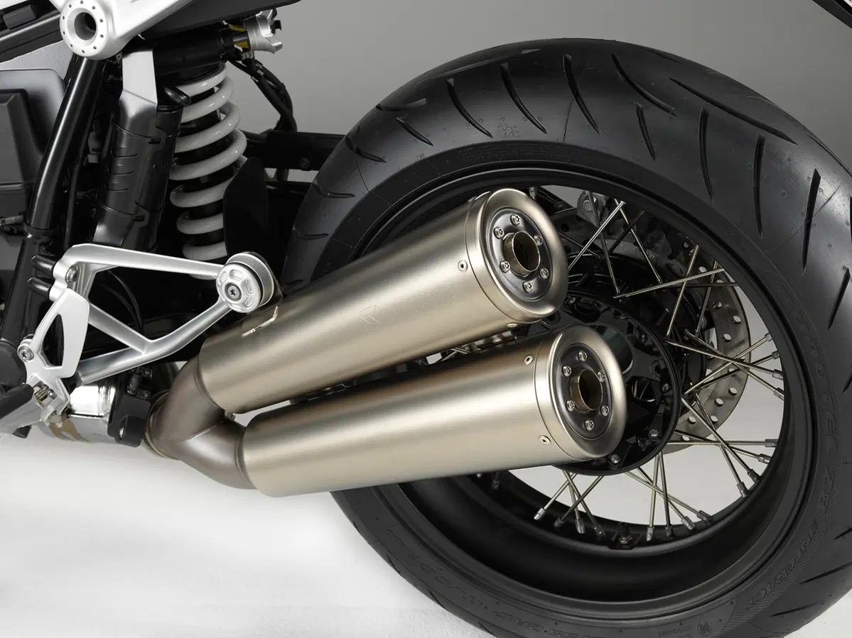 BMW R nineT 2017 a EICMA 2016: foto e dati (21)