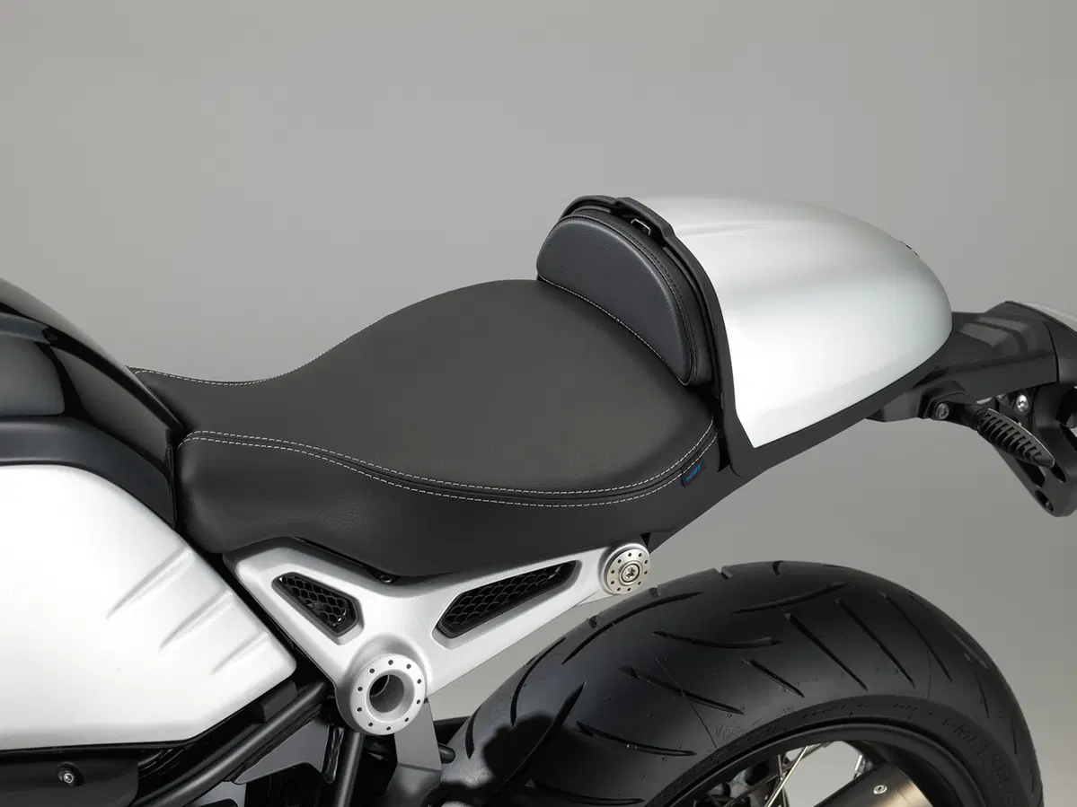 BMW R nineT 2017 a EICMA 2016: foto e dati (23)