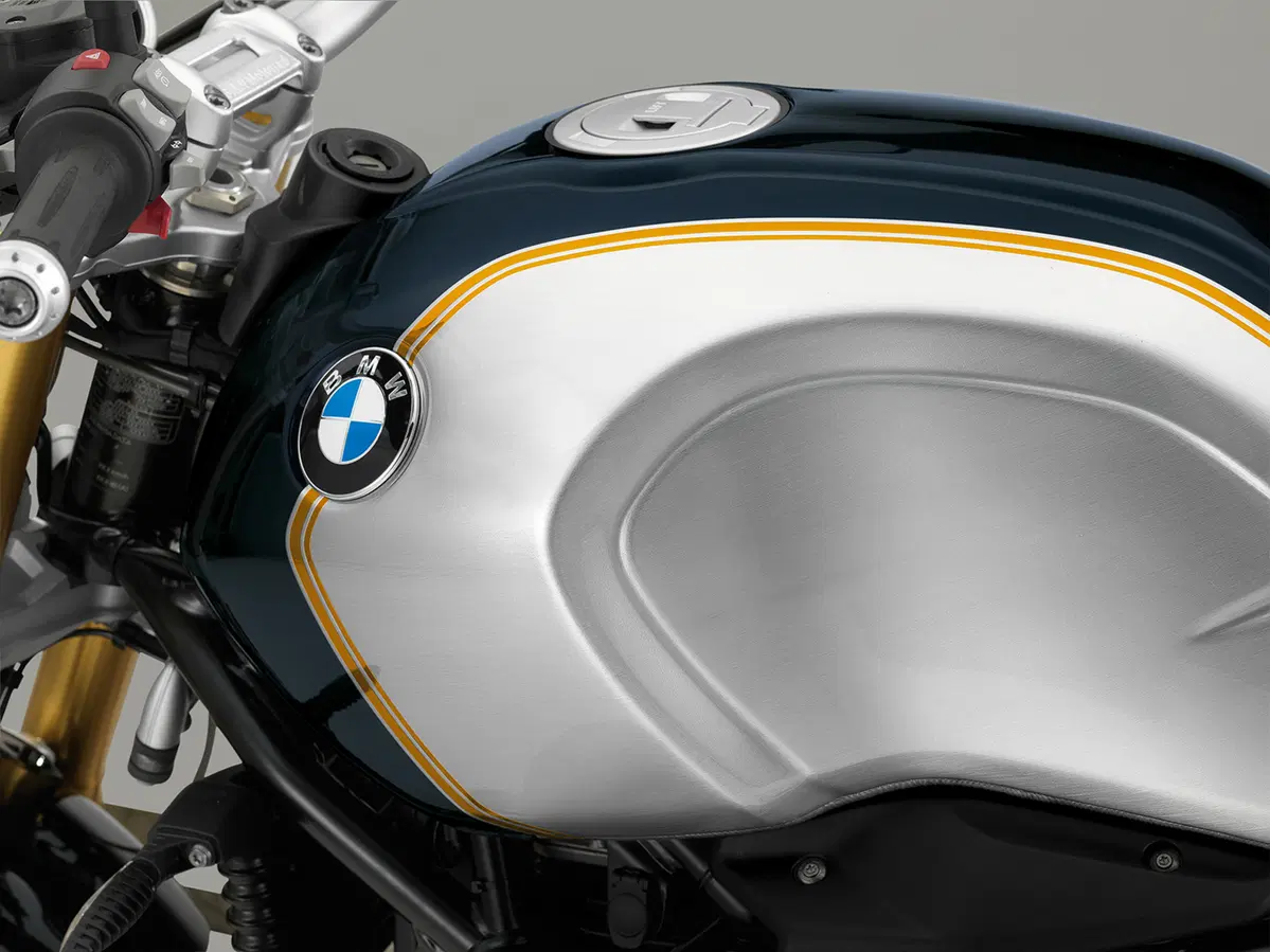 BMW R nineT 2017 a EICMA 2016: foto e dati (34)