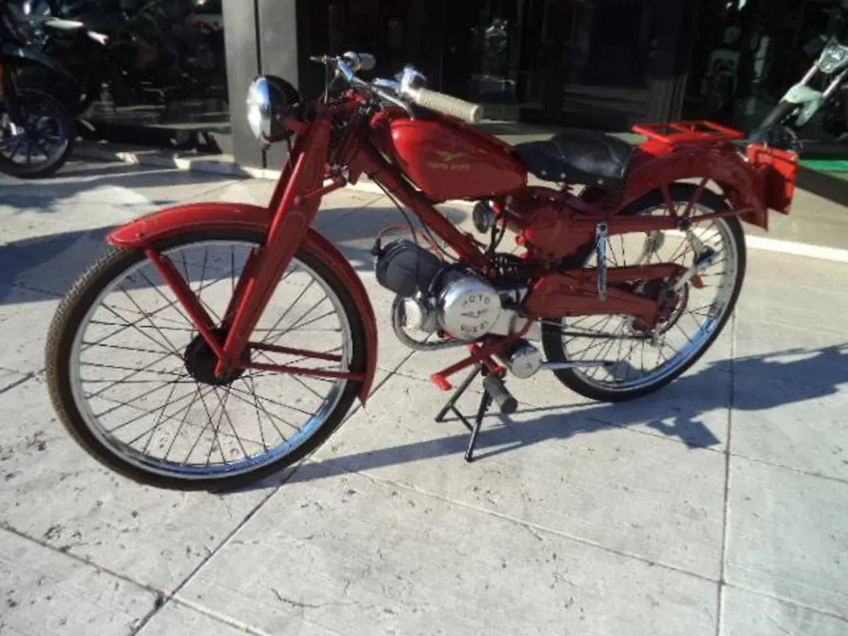 Moto Guzzi CARDELLINO 65 (5)