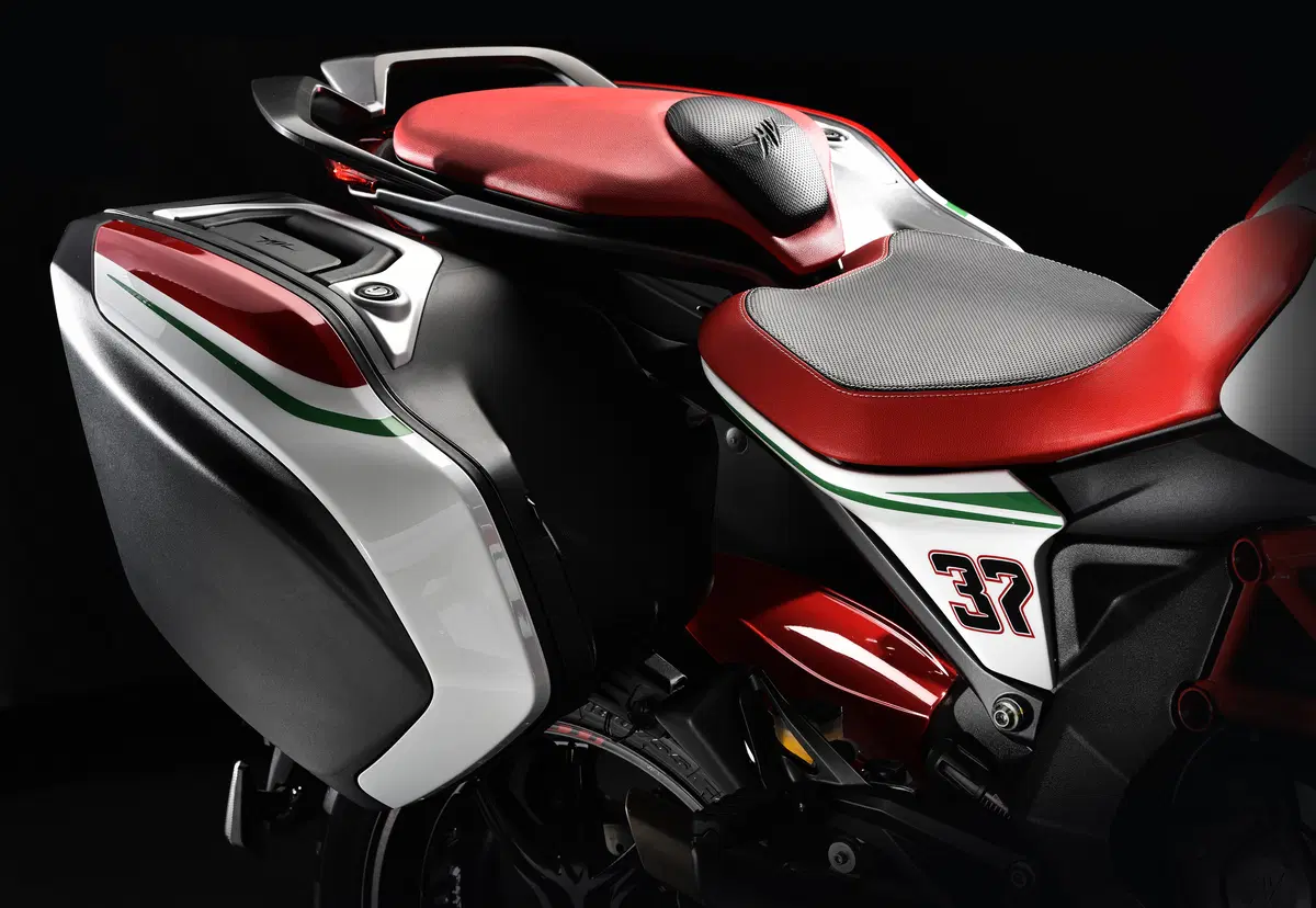 MV Agusta Turismo Veloce RC a Eicma 2016 (11)