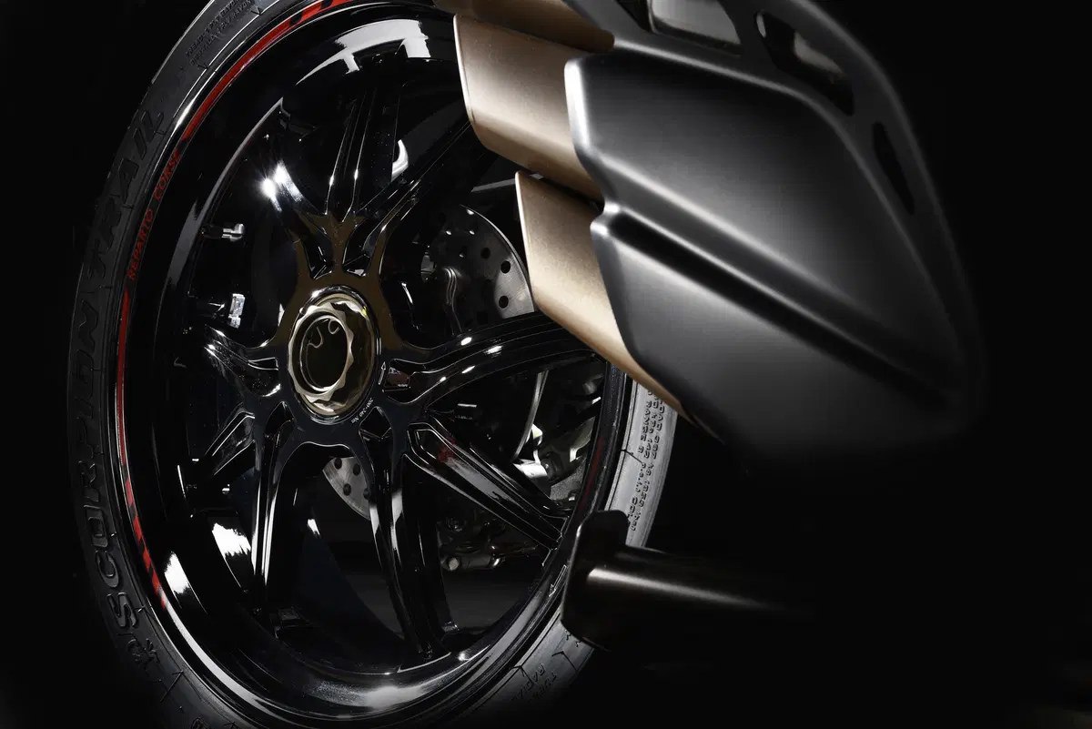 MV Agusta Turismo Veloce RC a Eicma 2016 (17)