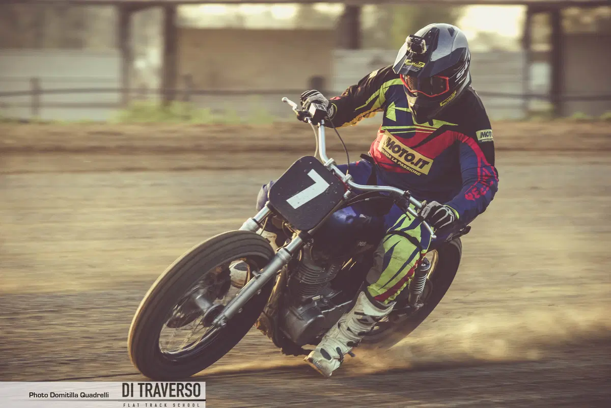 Flat track: tutti pazzi per il traverso da Marco Belli