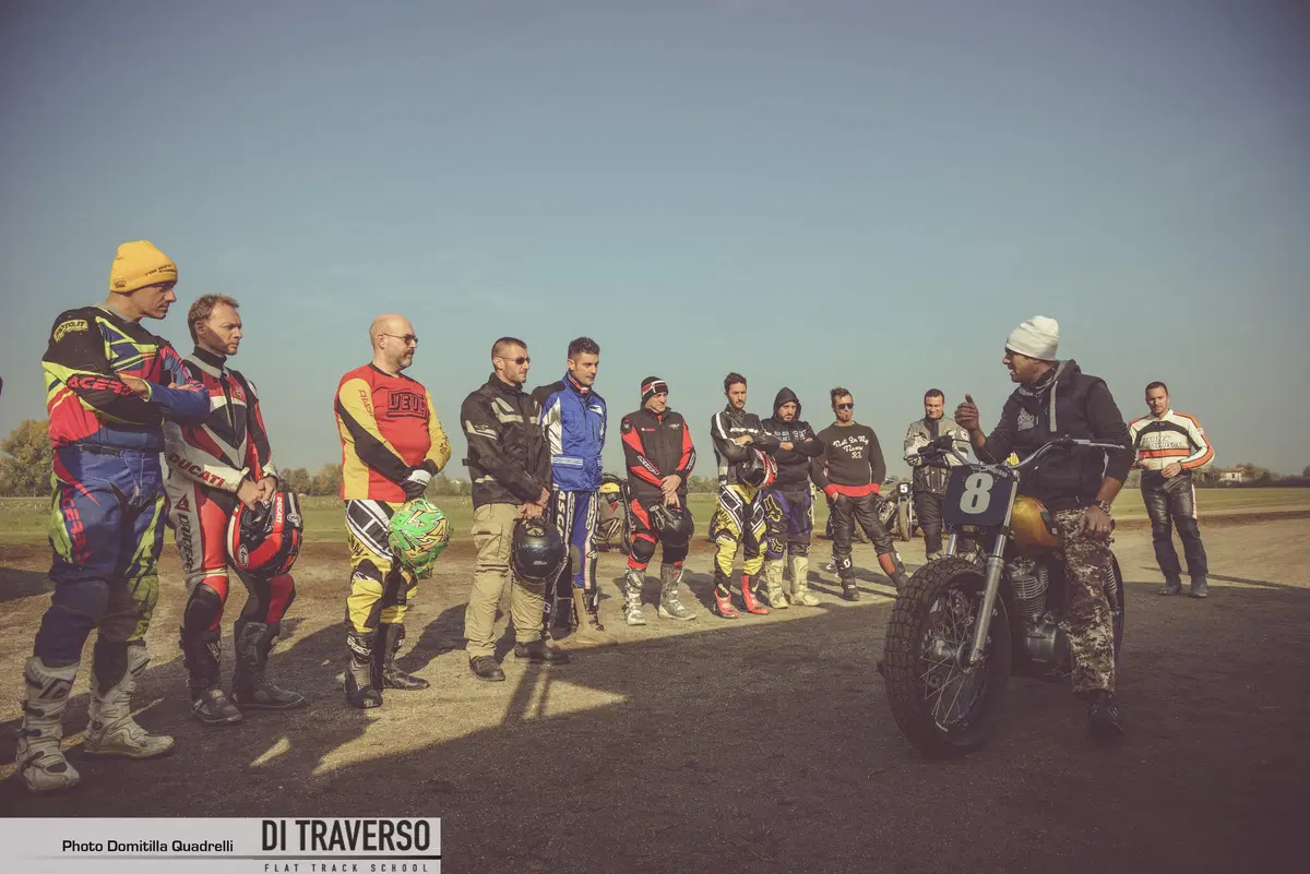Flat track: tutti pazzi per il traverso da Marco Belli