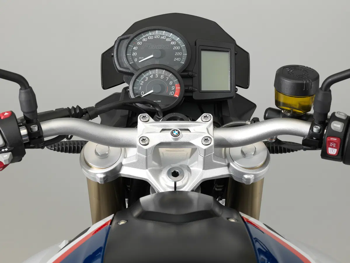 Bmw F 800 R F 800 R (2017 - 20) (8)