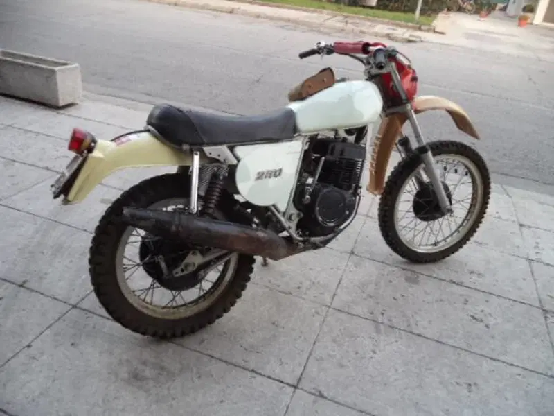 Laverda 250 2 TR  (2)