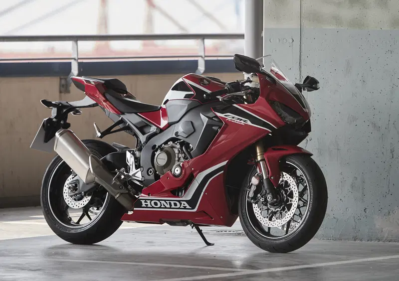 Honda CBR 1000 RR CBR 1000 RR Fireblade (2017 - 19) (7)