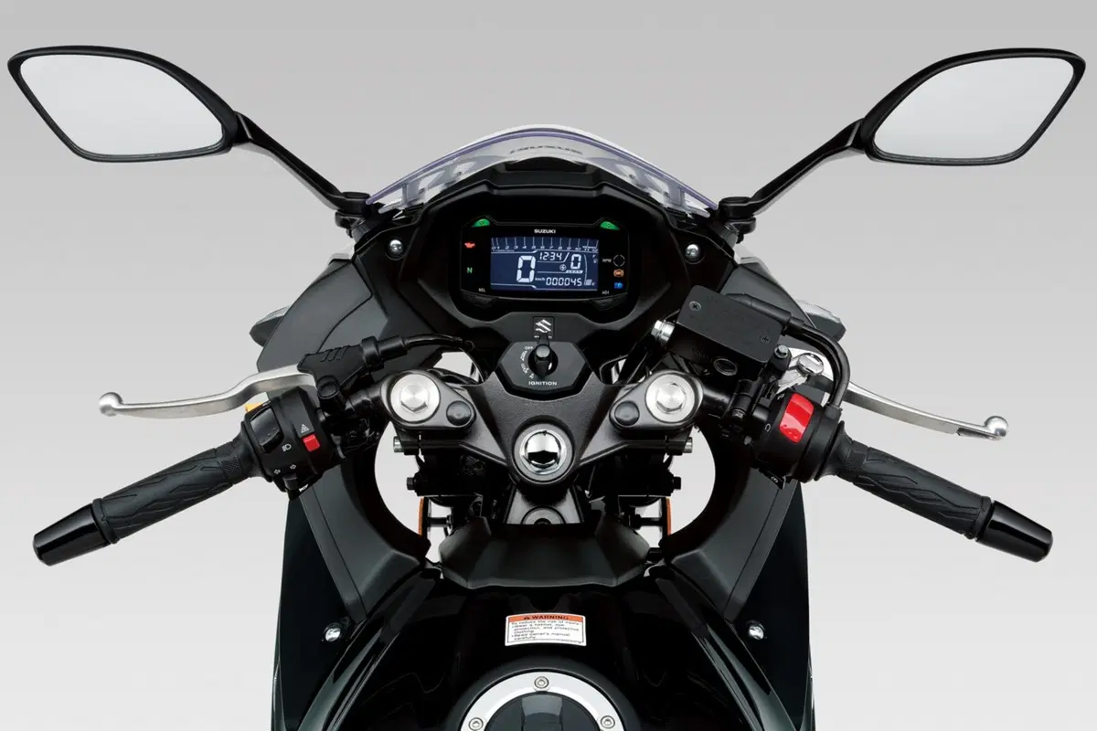 Suzuki GSX250R 2017 ad Eicma 2016: foto e dati (16)