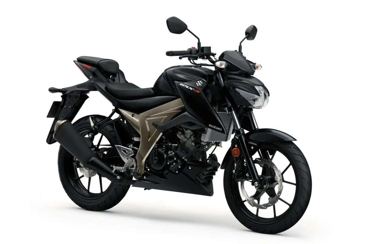 Suzuki GSX-S 125 2017 a Eicma: le foto della piccola naked EMBARGO (19)