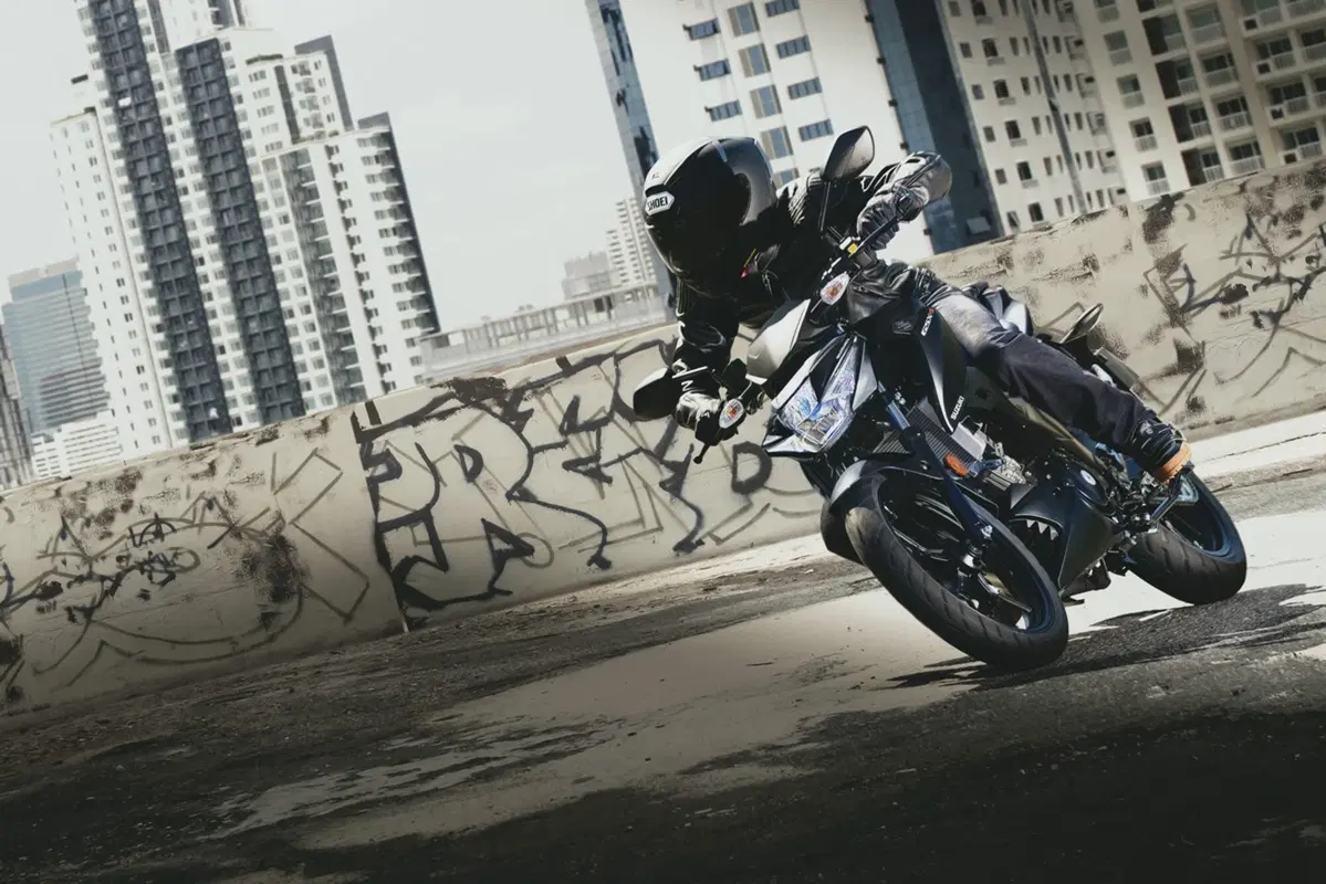 Suzuki GSX-S 125 2017 a Eicma: le foto della piccola naked EMBARGO (21)