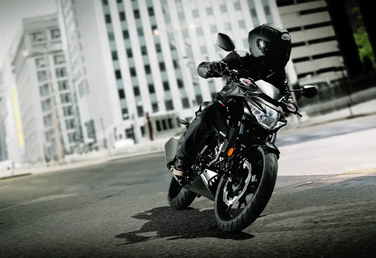 Suzuki GSX-S 125 2017 a Eicma: le foto della piccola naked EMBARGO (29)