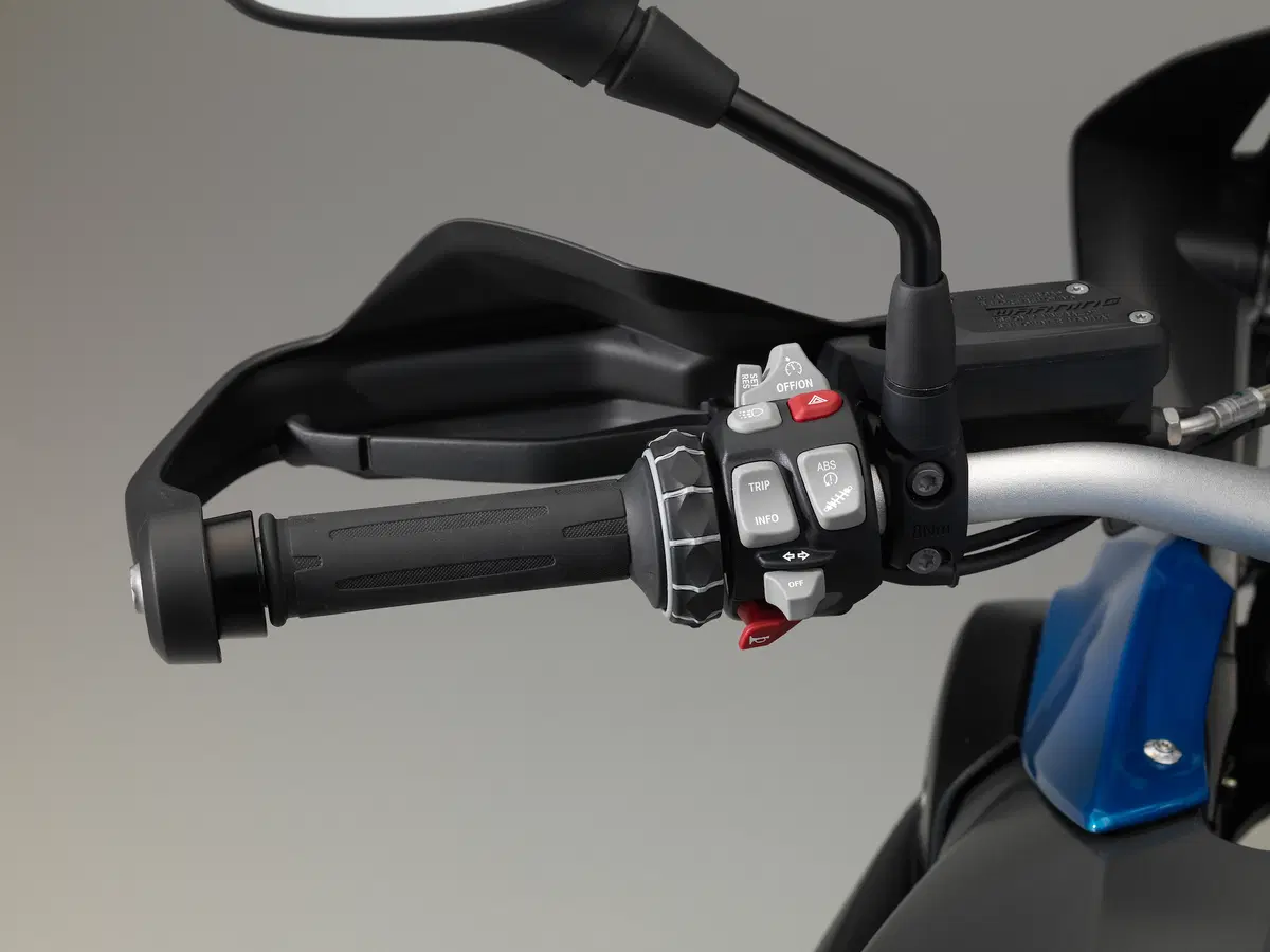 BMW R 1200GS 2017 ad EICMA 2016: foto e dati EMBARGO (26)