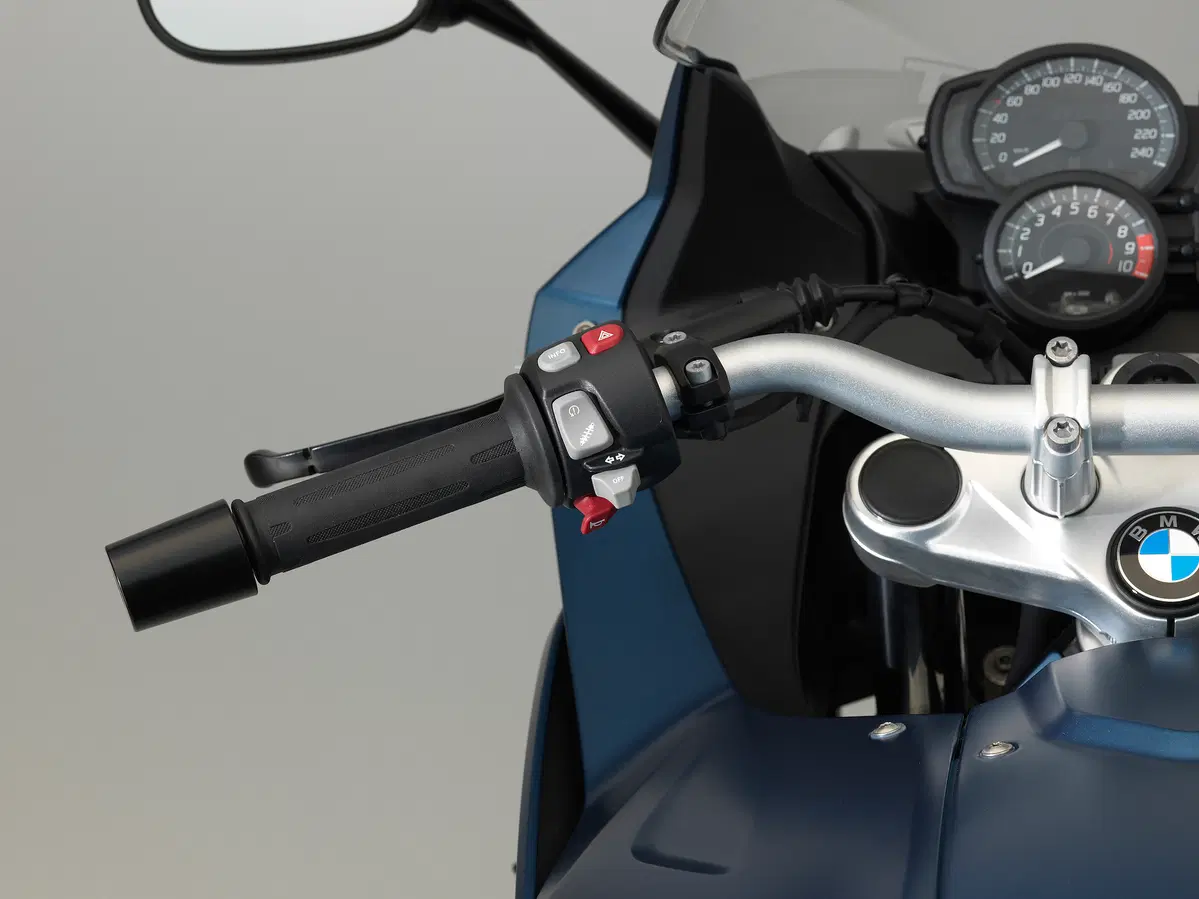 BMW F800R ed F800GT 2017 ad EICMA 2016: foto e dati (24)