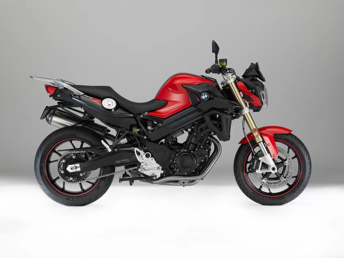 BMW F800R ed F800GT 2017 ad EICMA 2016: foto e dati (28)