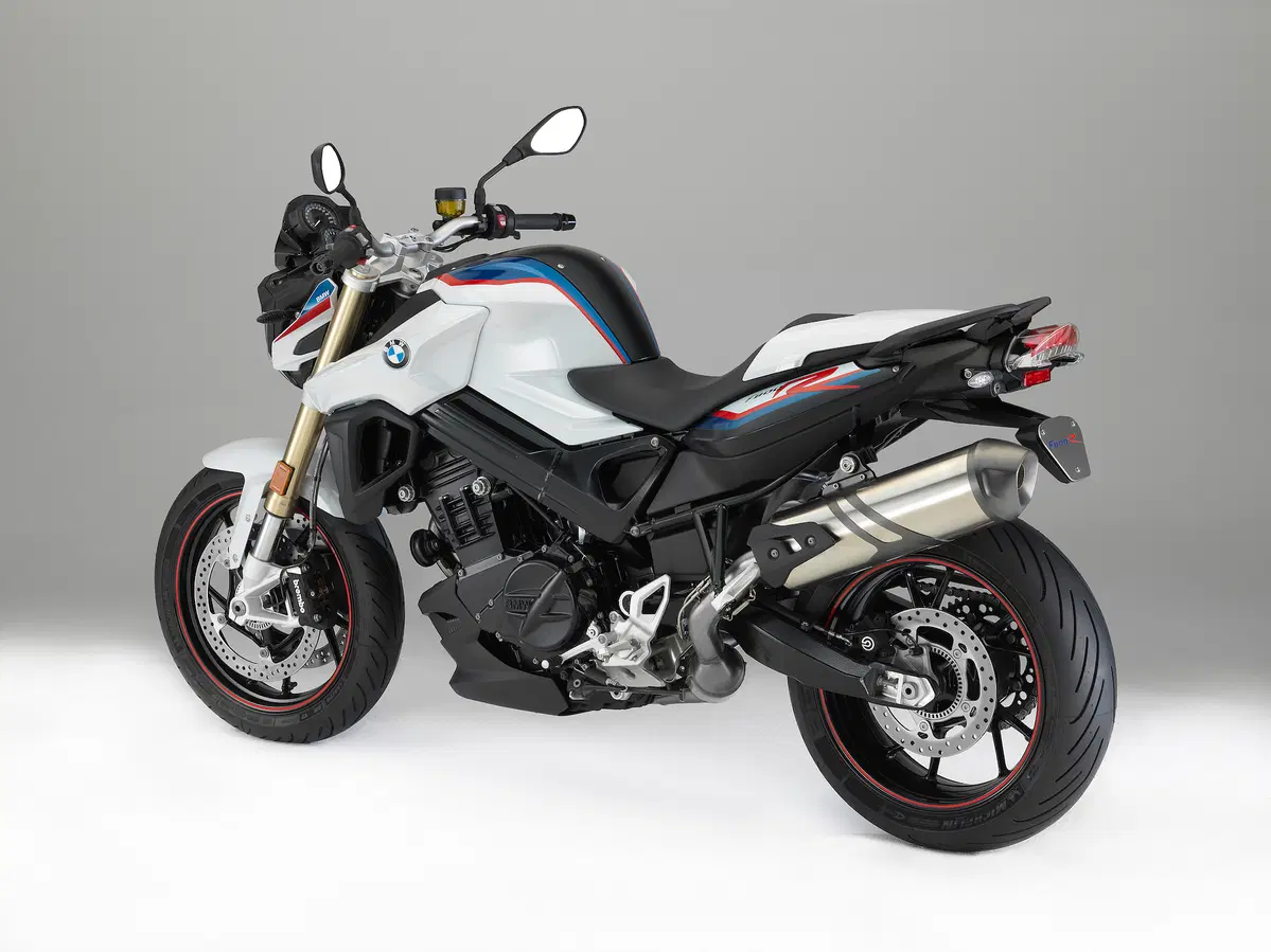 BMW F800R ed F800GT 2017 ad EICMA 2016: foto e dati (30)