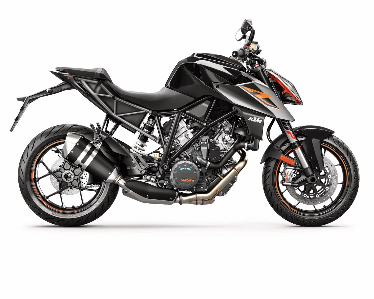 KTM Super Duke 1290 R 2017 ad EICMA 2016: foto e dati (18)