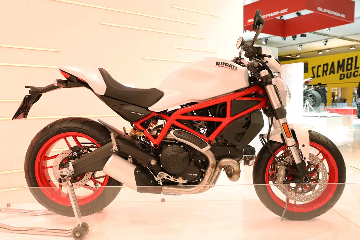 Ducati Monster 797 ad EICMA 2016: foto e dati
