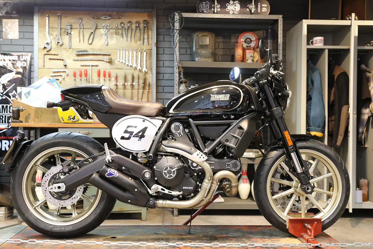 Ducati Scrambler Café racer ad EICMA 2016: foto e dati (2)