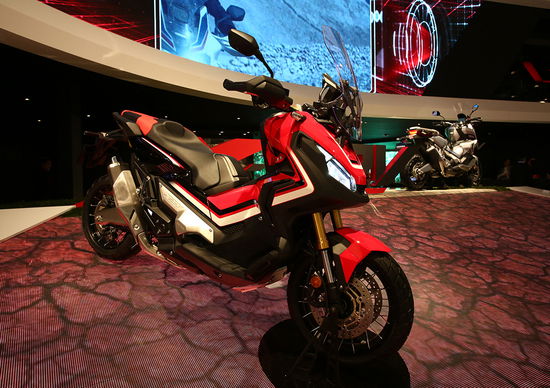 Honda X-ADV a EICMA 2016: foto e dati