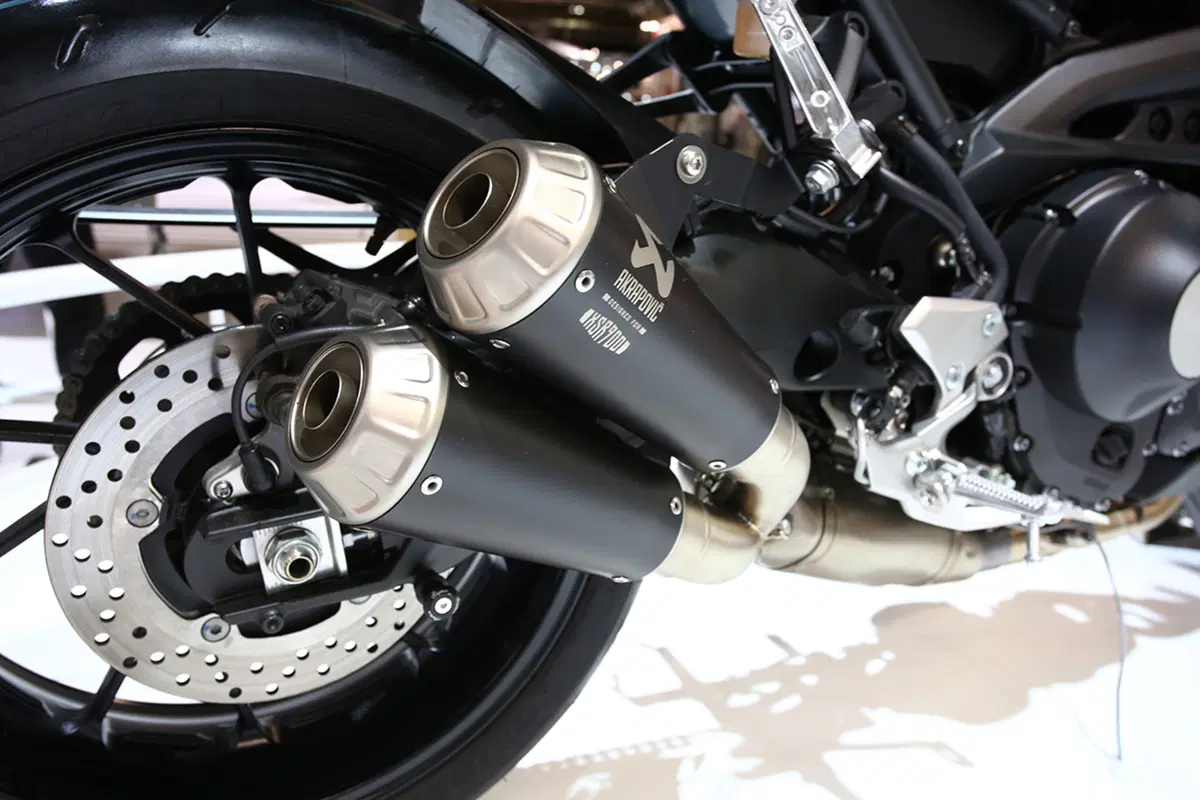 Yamaha XSR900 Abarth a EICMA 2016: foto e dati EMBARGO 22.30 (6)