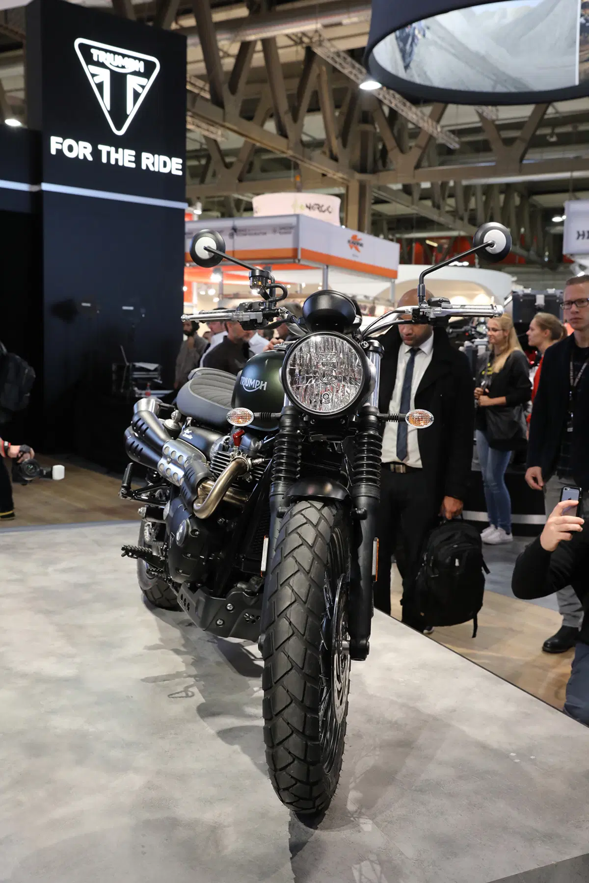 Triumph Street Scrambler a EICMA 2016: foto e dati (2)