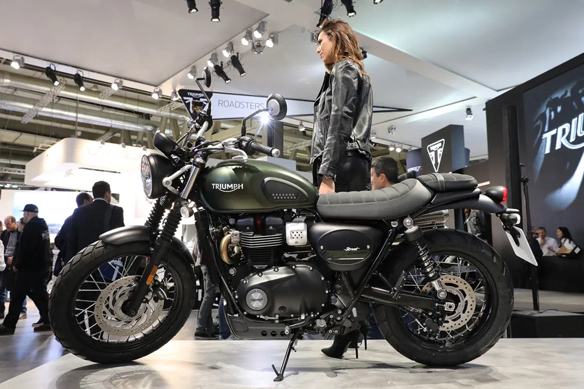 Triumph Street Scrambler a EICMA 2016: foto e dati (12)