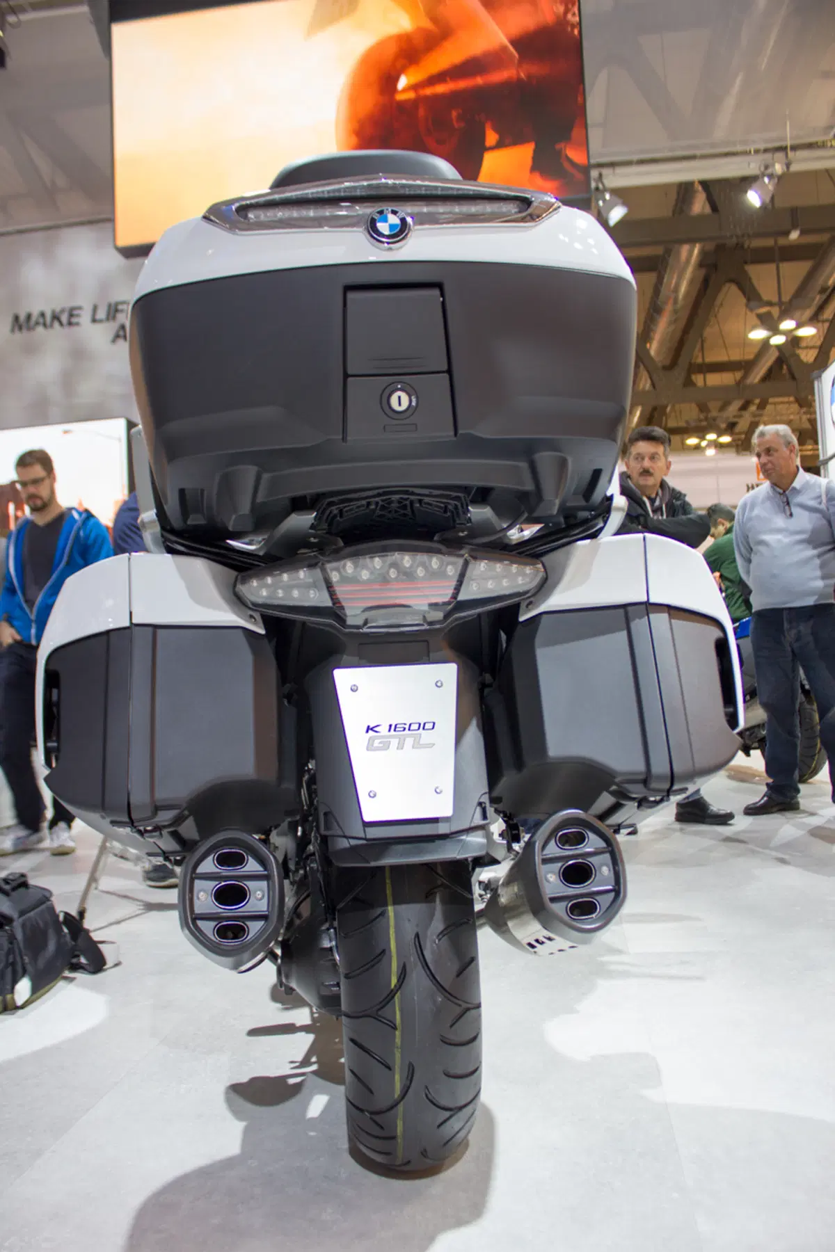 BMW K 1600GTL 2017 ad EICMA 2016: foto e dati (5)