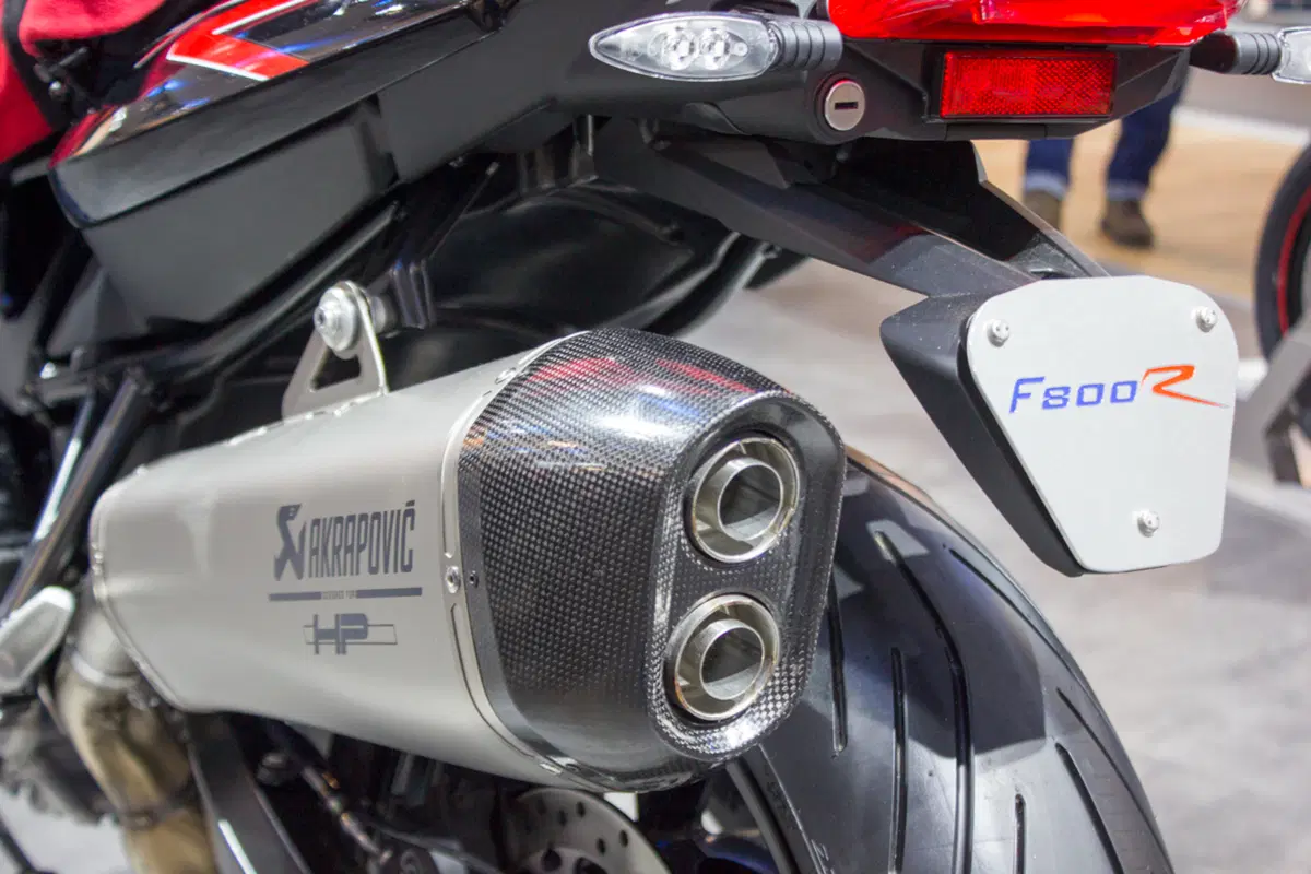 BMW F800R ed F800GT 2017 ad EICMA 2016: foto e dati (7)