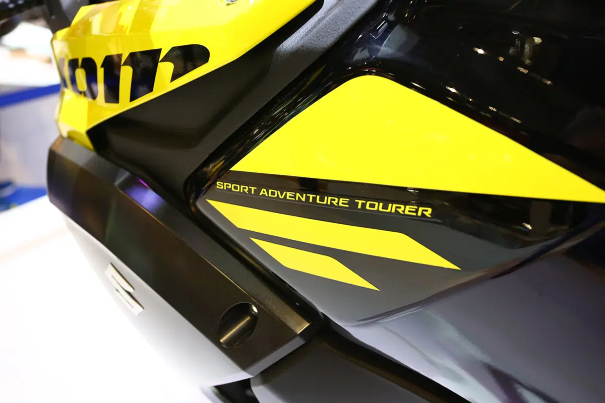 Suzuki V-Strom 250 2017 ad Eicma 2016: foto e dati (11)