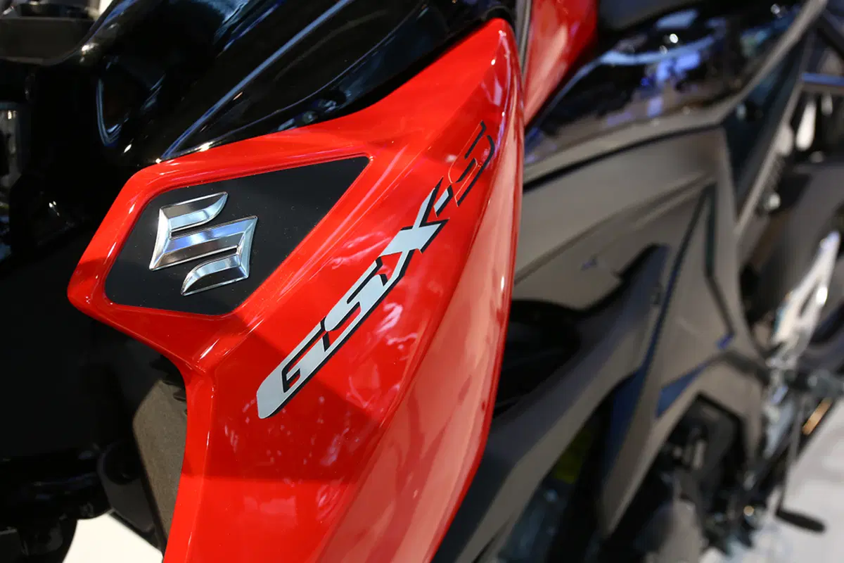 Suzuki GSX-S 125 2017 a Eicma: le foto della piccola naked EMBARGO (8)